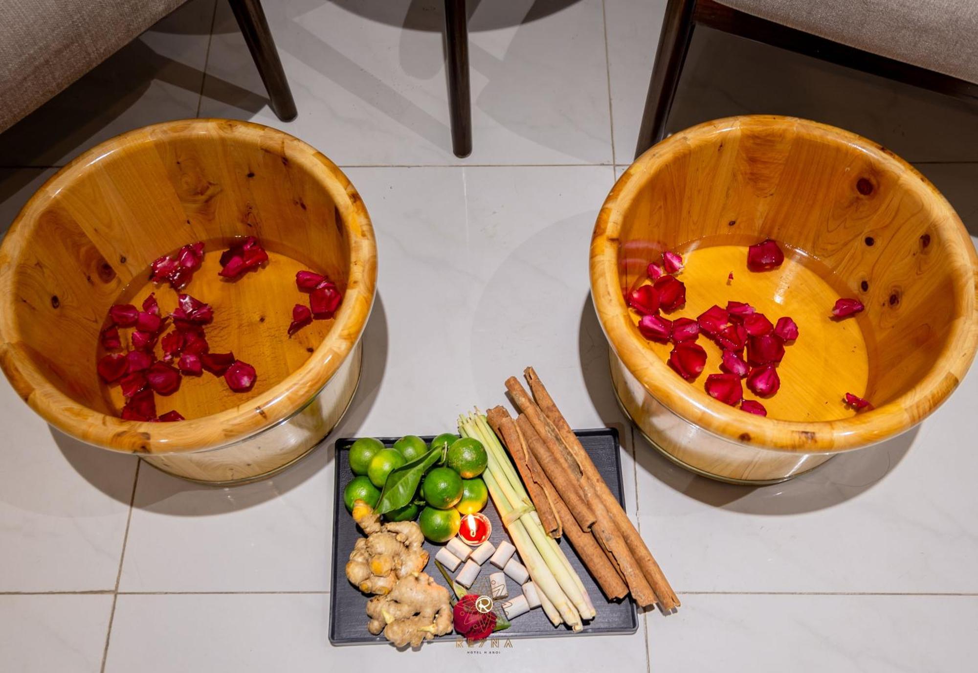 Reyna Luxury Hotel & Spa Ханой Екстериор снимка
